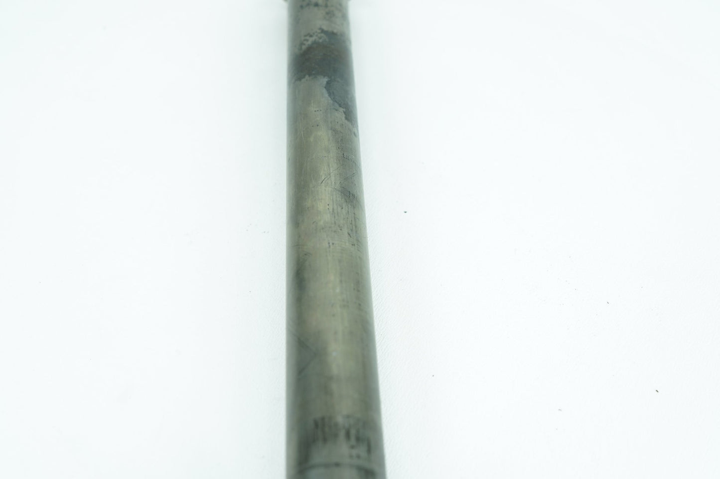 2007 - 2017 Harley-Davidson Dyna Street Bob Rear Wheel Axle Bolt Shaft 41114-08