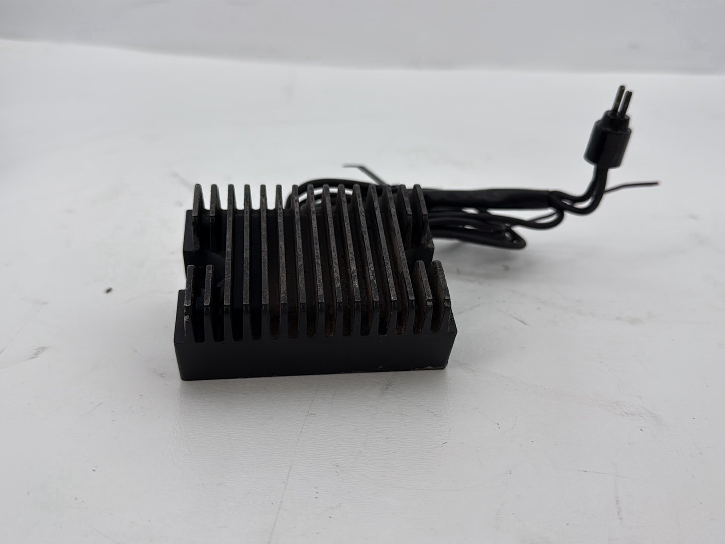1993 Harley Sportster XLH883H Hugger 883 OEM Voltage Regulator Rectifier