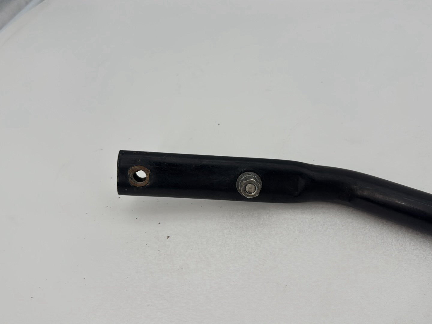 1999 - 2006 Harley-Davidson Dyna Wide Glide Exhaust Hanger Bracket Mount Support  	65674-95