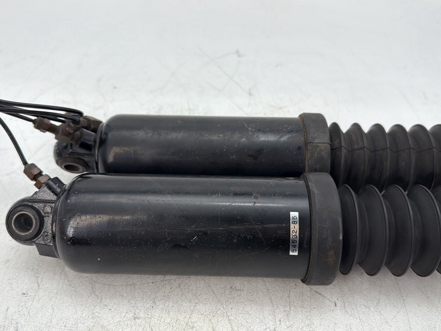 1996 Harley Electra Glide Touring FLHT OEM Rear Left Right Shock Absorbers