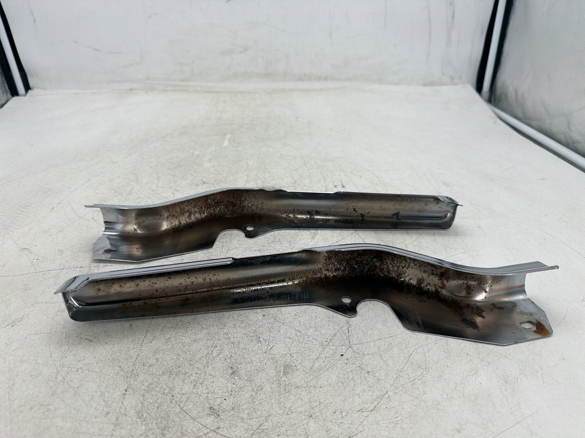 2004 Harley Electra Glide Touring Ultra OEM Rear Left Right Fender Struts Bracket