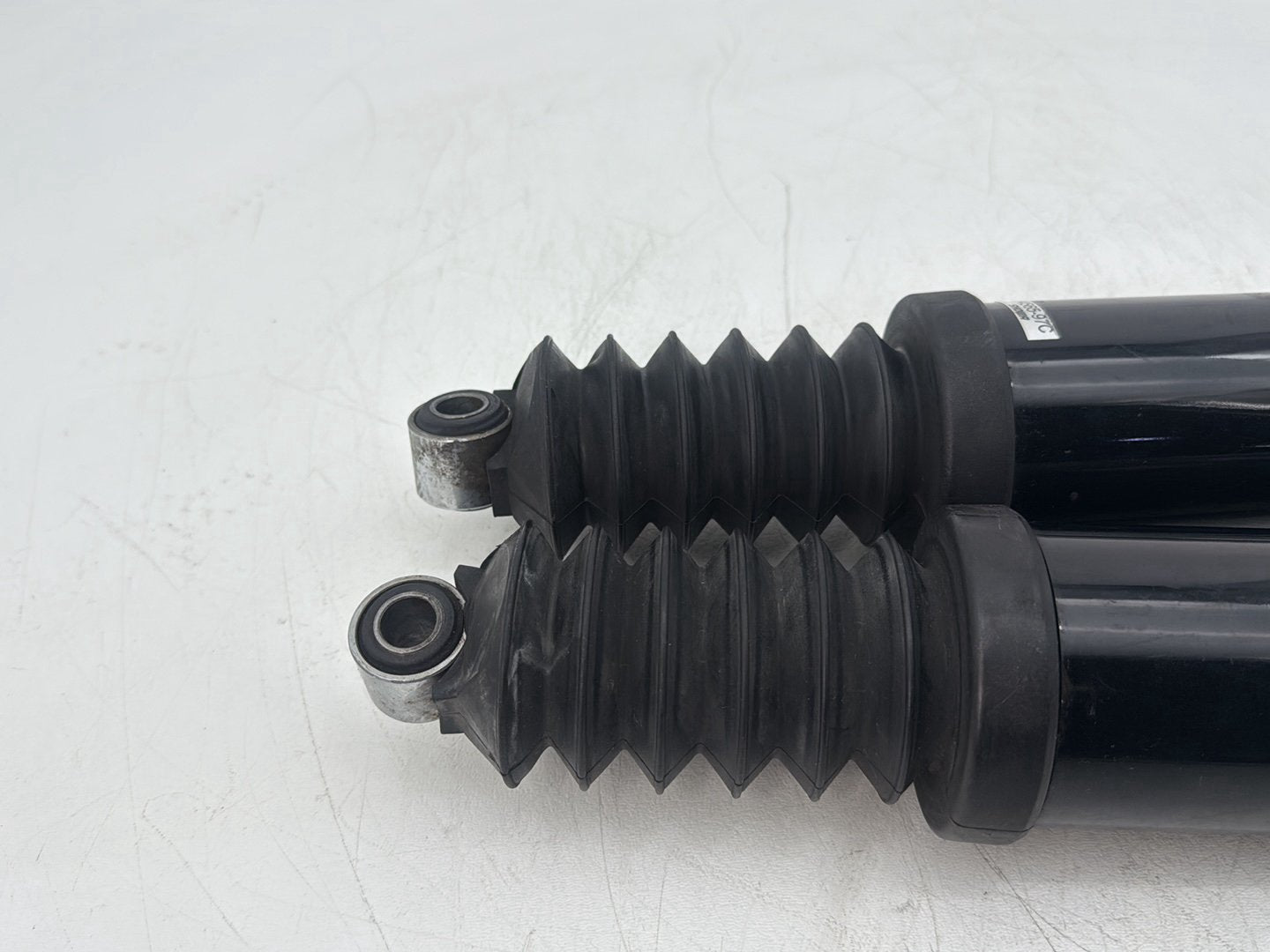 2007 Harley Touring FLHTCU Electra Glide Ultra OEM Rear Left Right Shock Absorbers