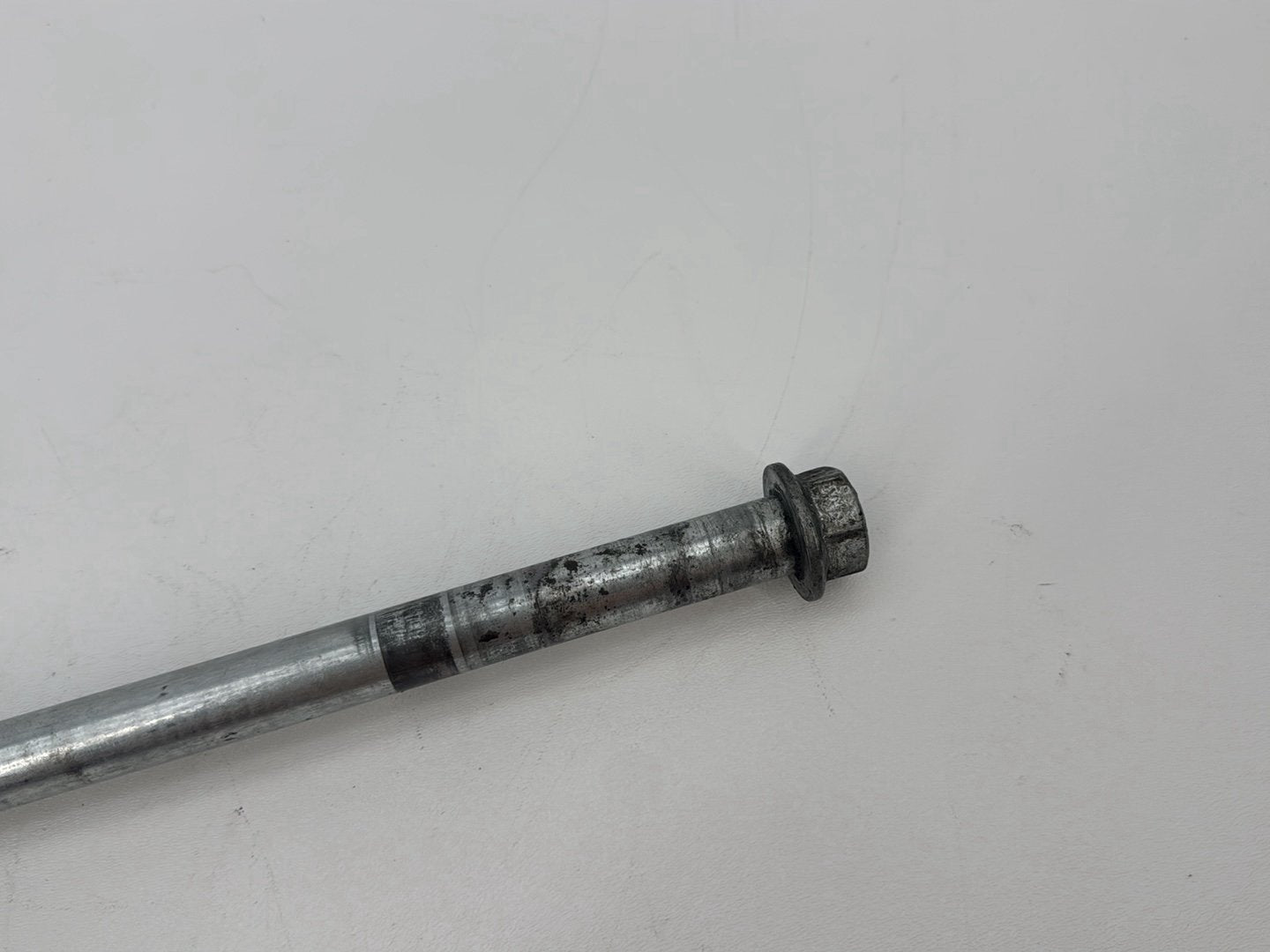 1999 - 2006 Harley-Davidson Dyna Low Rider Rear Wheel Axle Bolt Shaft