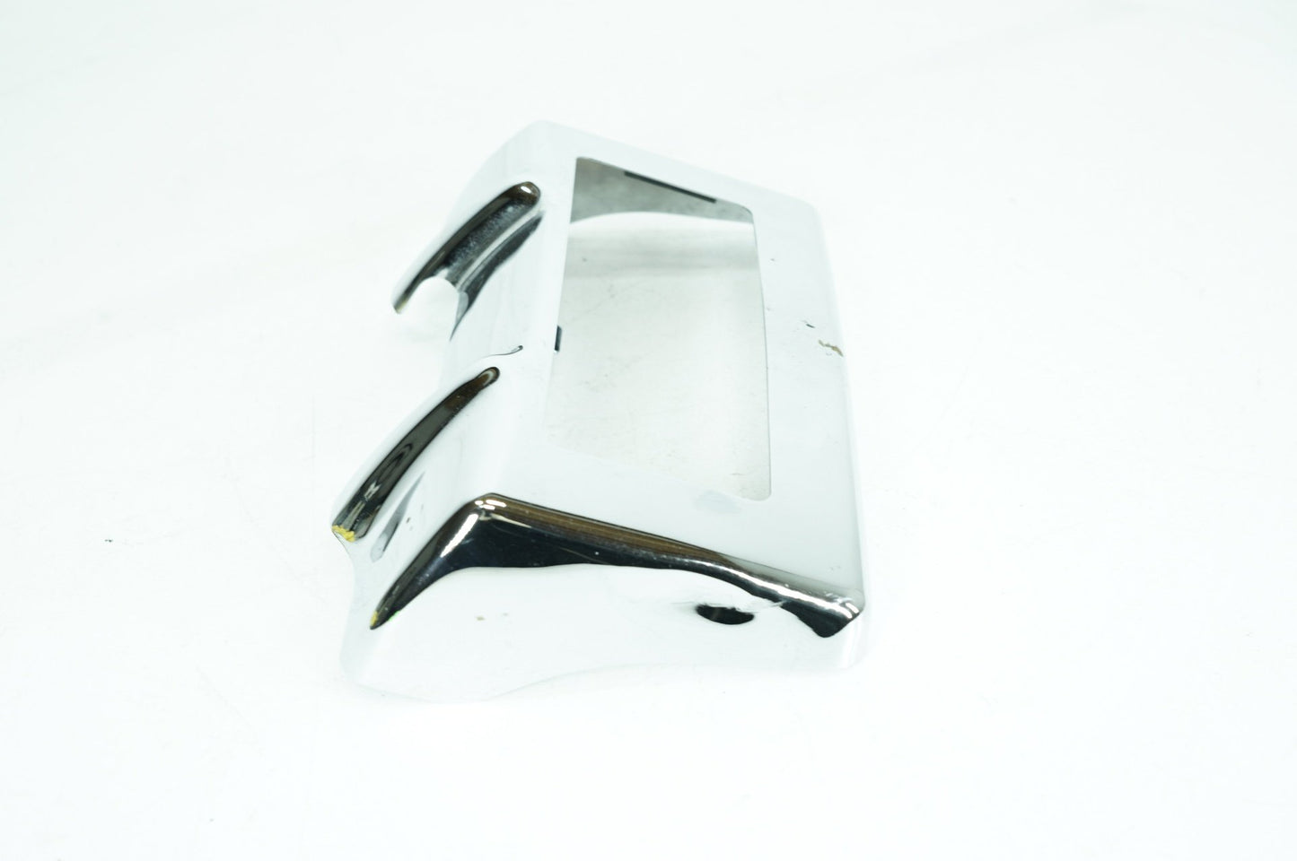 2007 - 2012 Harley-Davidson Touring Electra Glide Ultra Mount Bracket Support Holder 62533-11