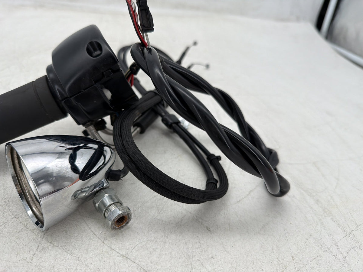 2017 Harley Dyna Street Bob FXDB OEM Right Engine Start Kill Switches Controls