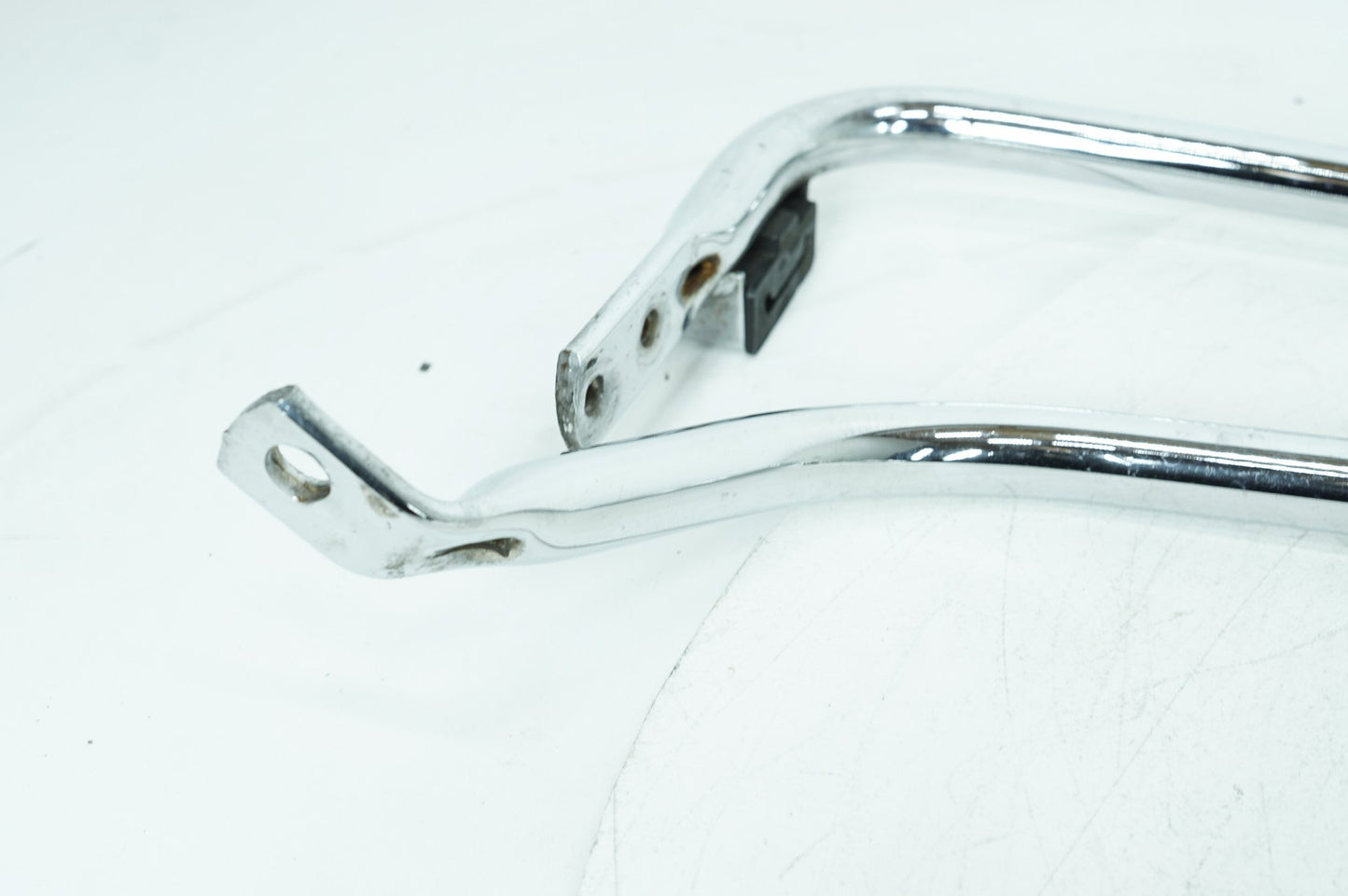 2007 - 2011 Harley-Davidson Touring Street Glide Rear Left Right Saddlebag Guard Rails Bar 49206-04
