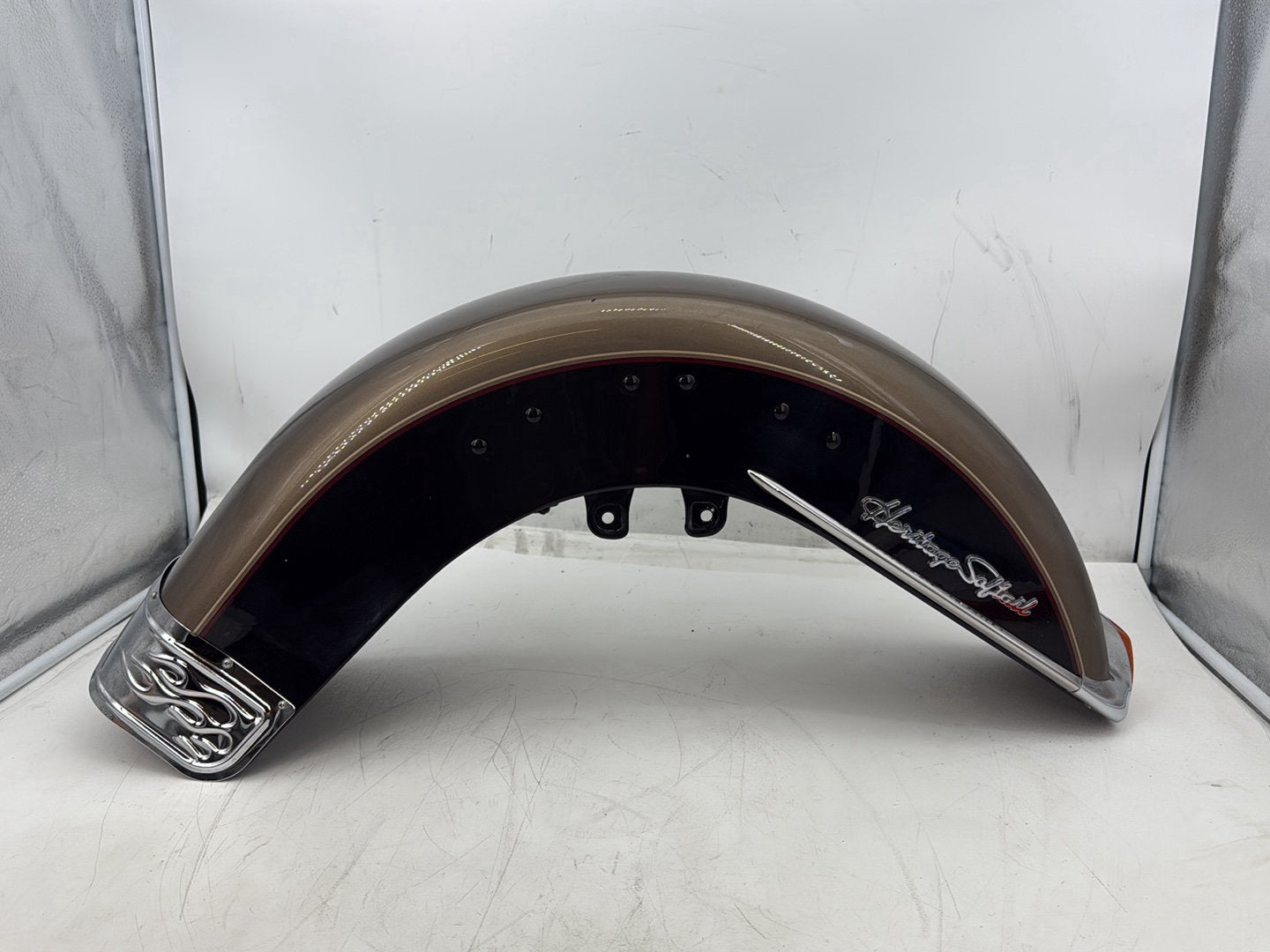 2005 Harley Heritage Softail Classic FLSTCI OEM Front Wheel Fender Shell Panel