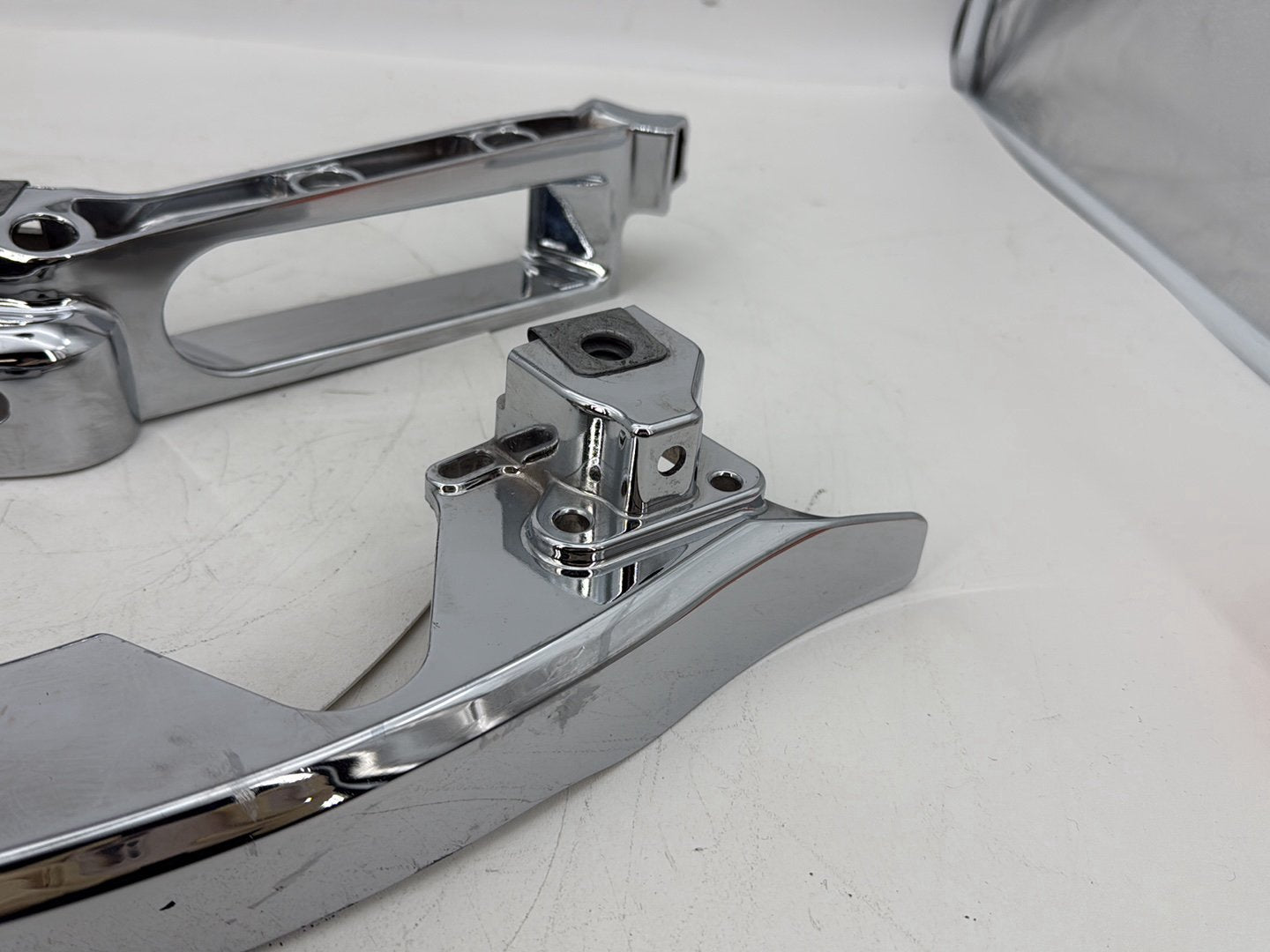 2019 - 2023 Harley-Davidson Touring Street Glide Left Right Saddlebag Fender Struts Brackets 90200503