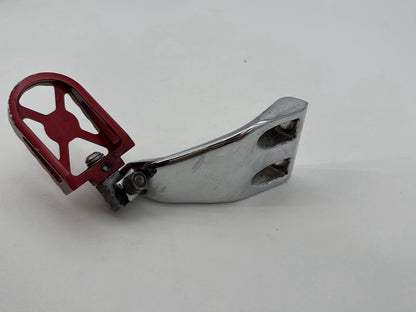 2006 - 2017 Harley-Davidson Dyna Street Bob Left Driver Foot Controls Peg Rest 50639-90A