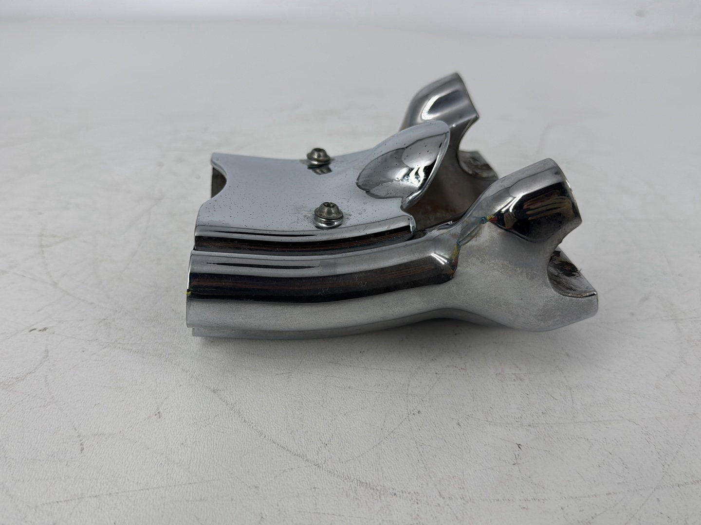2005 Harley Sportster XL883C 883 Custom OEM Front Handlebar Riser Top Clamp Chrome