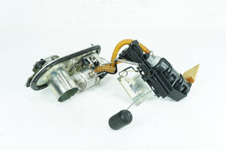 05 Harley Touring Electra Glide Police OEM Gas Gasoline Fuel Petrol Pump Sending