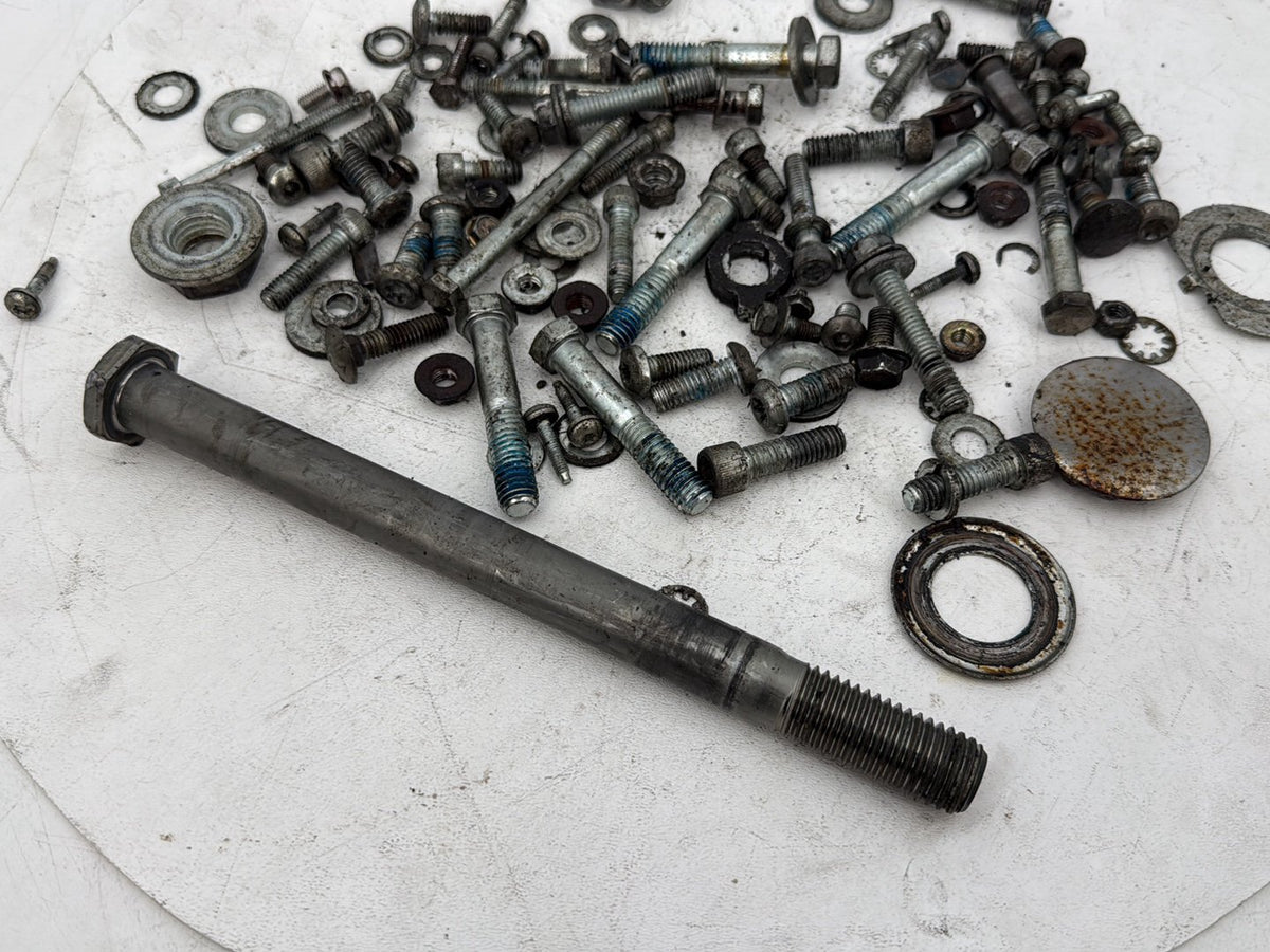 1999 - 2006 Harley-Davidson Dyna Super Glide Hardware Bolts Nuts & Brackets