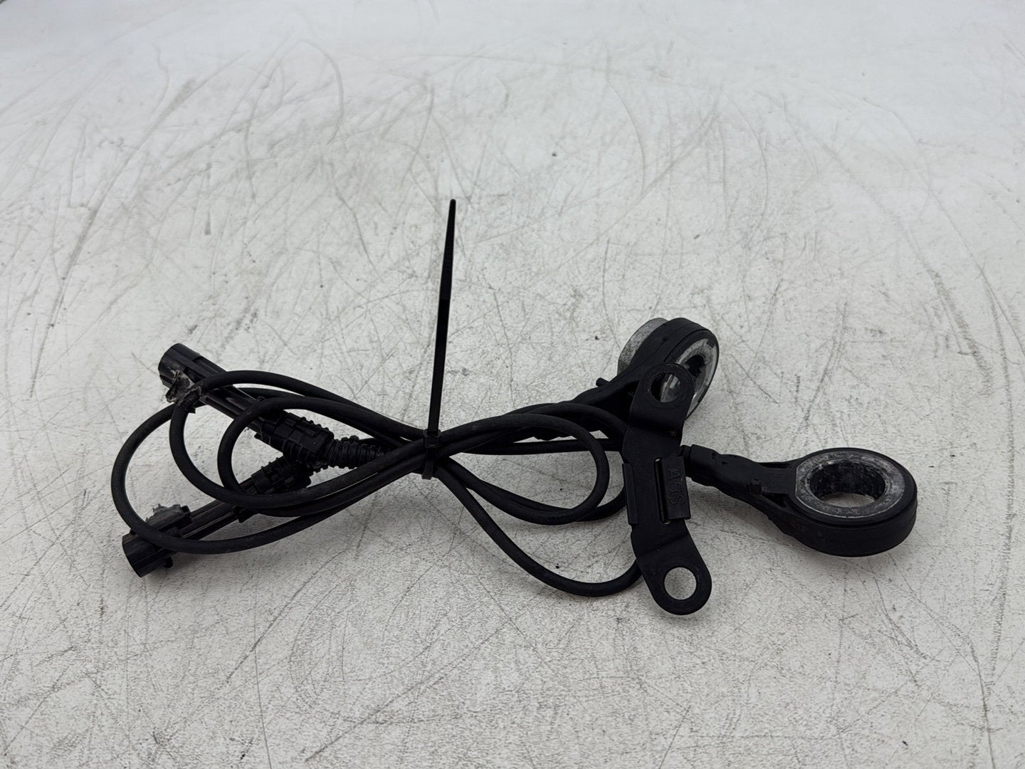 2015 Harley Road Glide Touring FLTRXS OEM Front & Rear Wheel ABS Speed Sensors