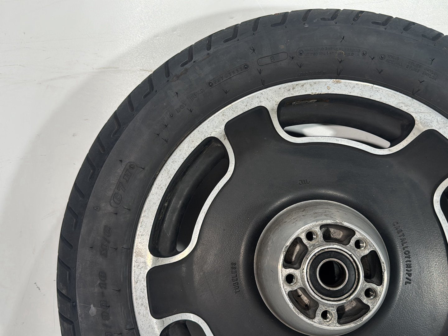 2007 Harley Street Glide Touring FLHX OEM Rear Wheel Rim Tire 130/90-16 M/C 67H