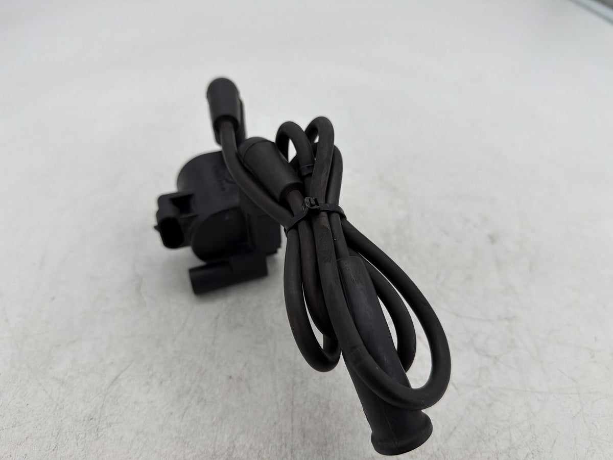 2011 Harley Street Glide Touring FLHX-103 OEM Ignition Coil Spark Plugs Cable