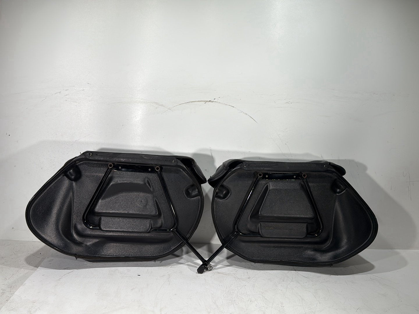 1997 Harley Softail Fat Boy FLSTF OEM Rear Left Right Saddlebags Luggage Leather