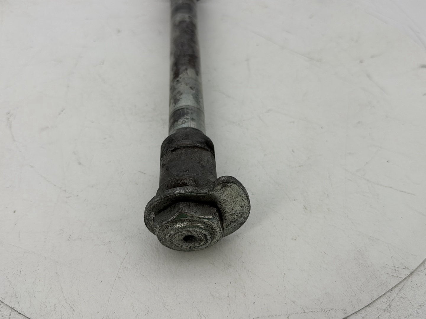 1999 - 2006 Harley-Davidson Touring CVO Screamin Eagle Road King Rear Wheel Axle Bolt Shaft 41056-02