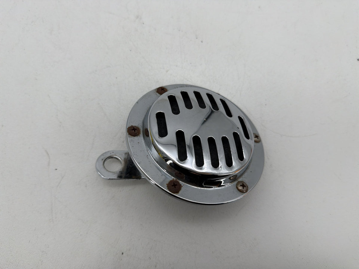 1994 Harley Softail Custom FXSTC OEM Horn Signal Klaxon Chrome Cover