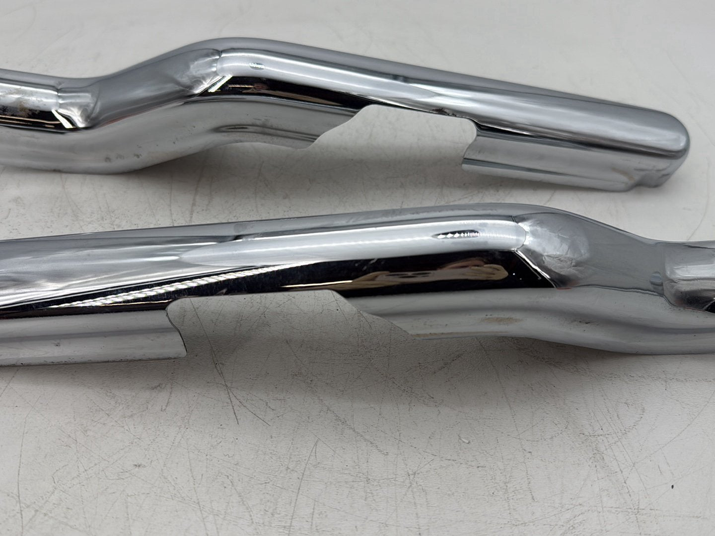 2007 Harley Touring FLHTCU Electra Glide Ultra OEM Rear Left Right Fender Struts Bracket