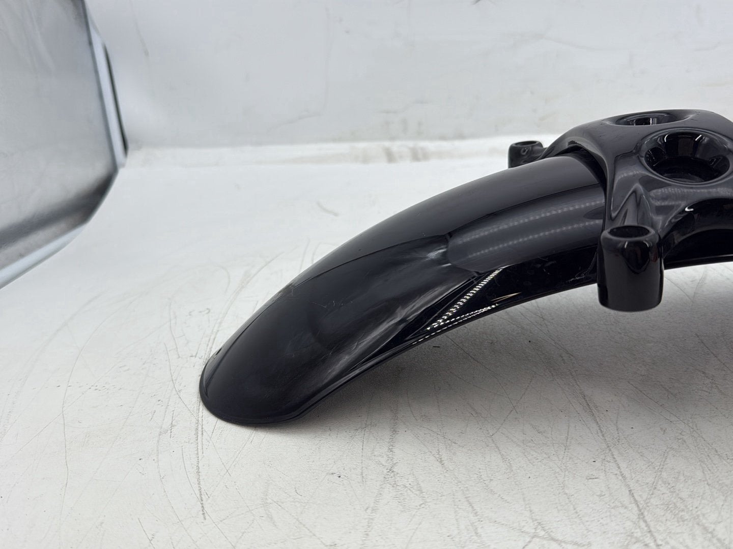 2013 Harley Forty-Eight Sportster 1200X OEM Front Wheel Fender Shell Panel