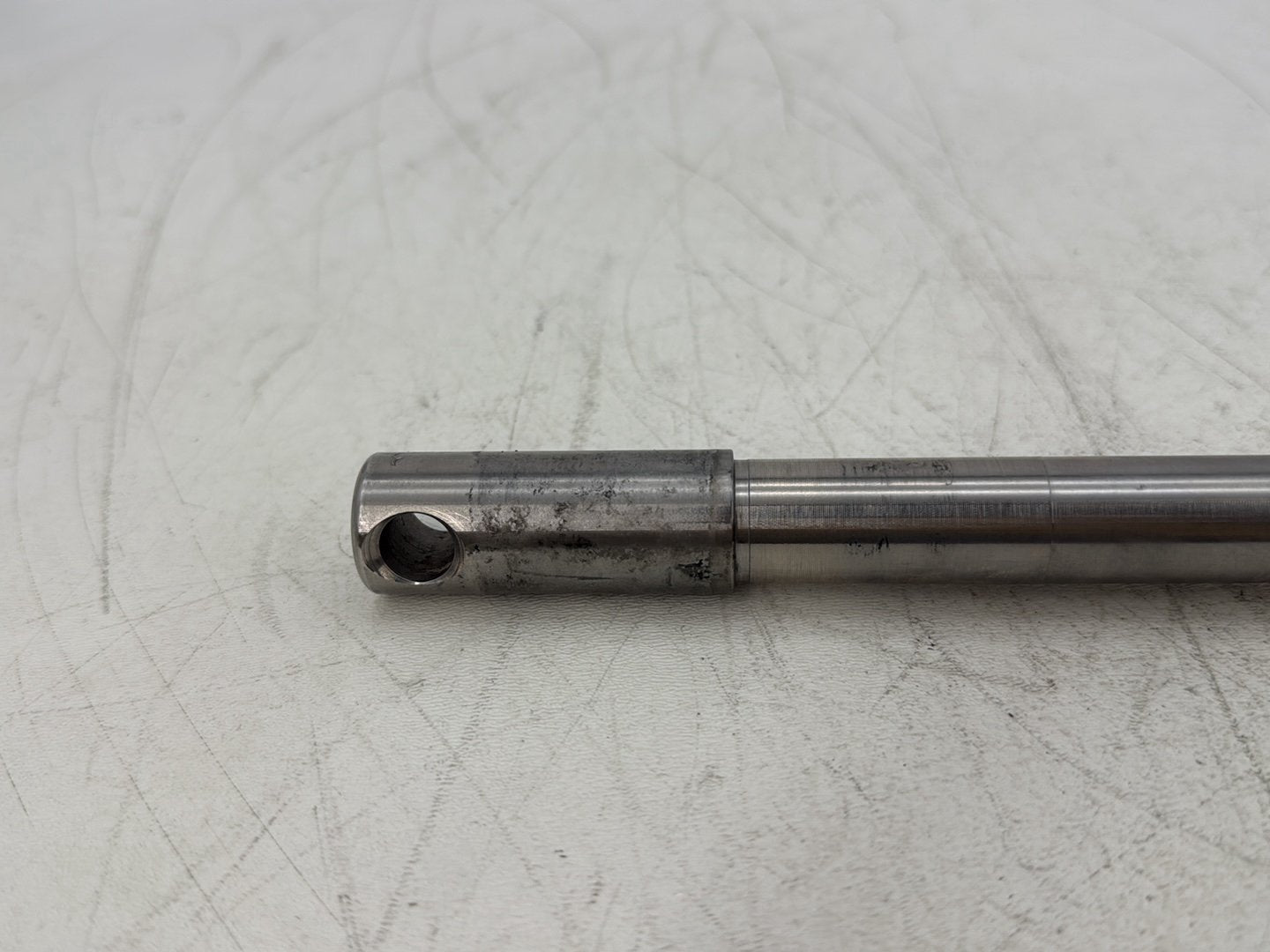 2006 Harley Softail FLSTCI Heritage Classic OEM Front Wheel Axle Bolt Shaft