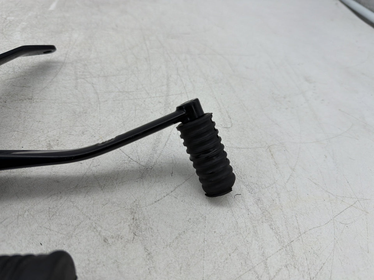2017 Harley Dyna Street Bob FXDB OEM Left Driver Foot Controls Peg Rest