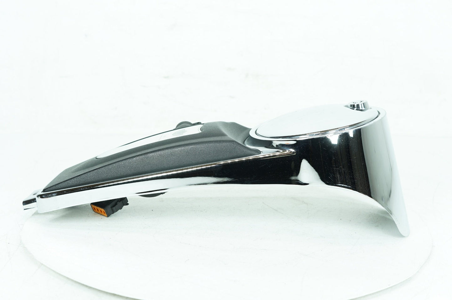 1999 - 2006 Harley-Davidson Touring Electra Glide Ultra Fuel Gas Tank Dash Console NOKey 61270-98A