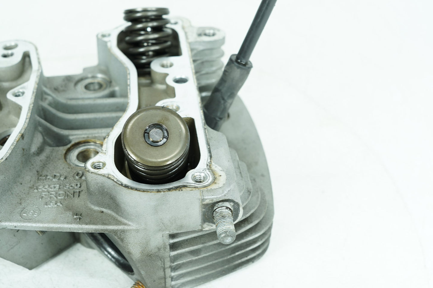 1991 - 2003 Harley-Davidson Sportster Hugger Front Twin Cam Engine Cylinder Head 16663-86B