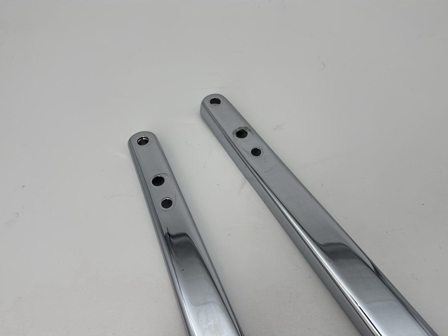 1999 - 2006 Harley-Davidson Dyna Wide Glide Left Right Saddlebag Fender Struts Brackets 59893-96