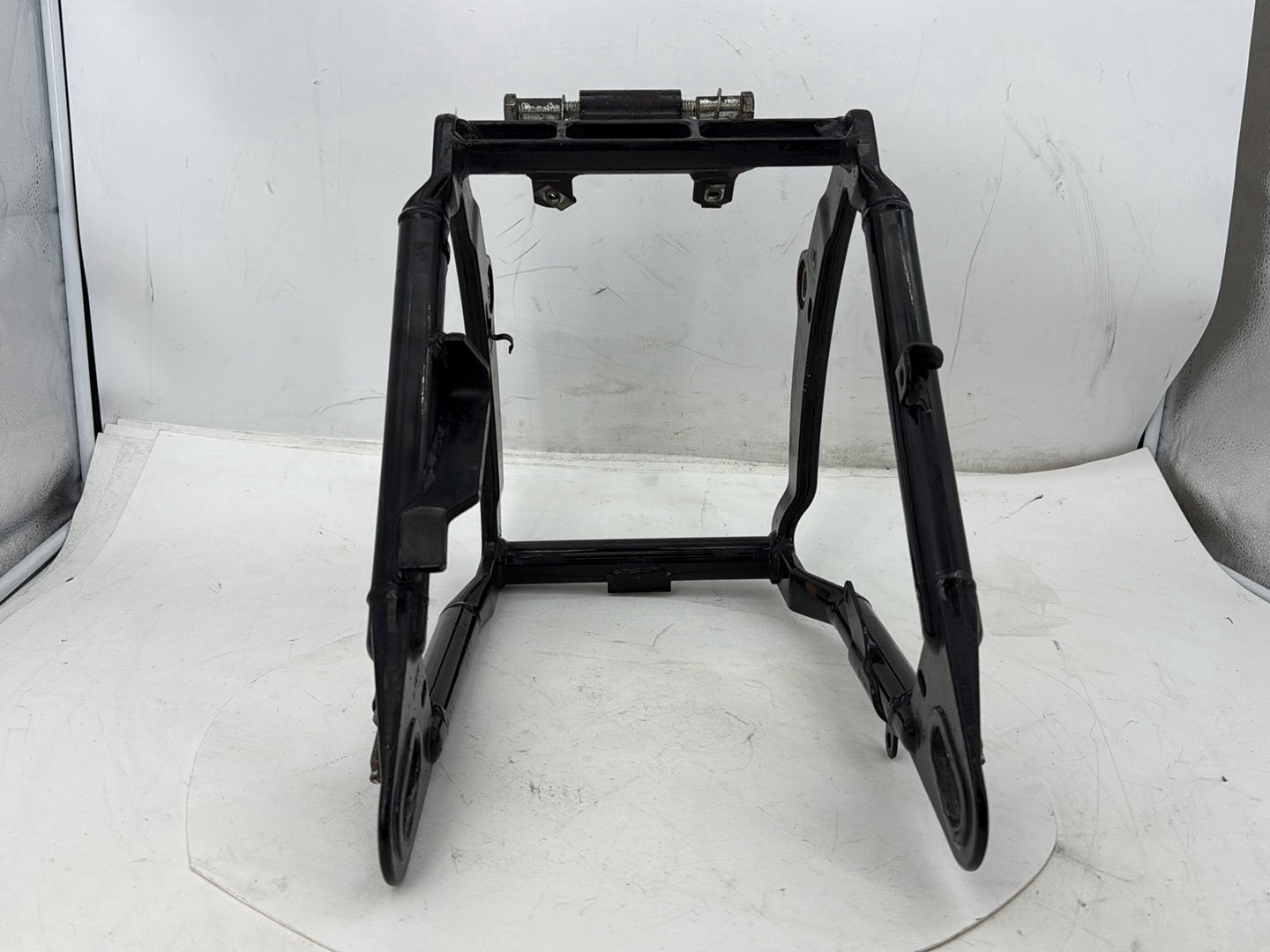 2002 Harley Heritage Softail Classic FLSTC OEM Rear Fork Swingarm Swing Arm