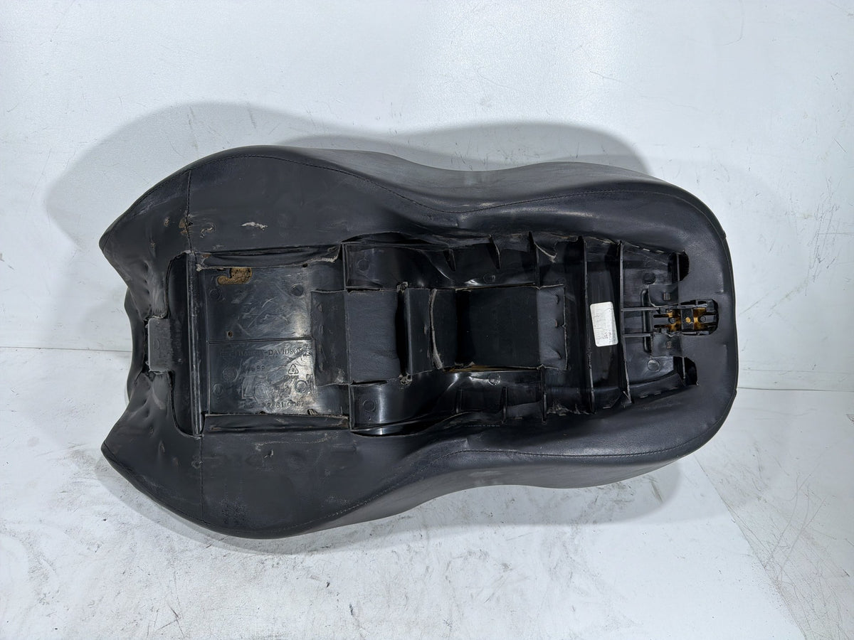 2010 Harley Electra Glide Touring Ultra OEM Passenger Rider Driver Seat Saddle