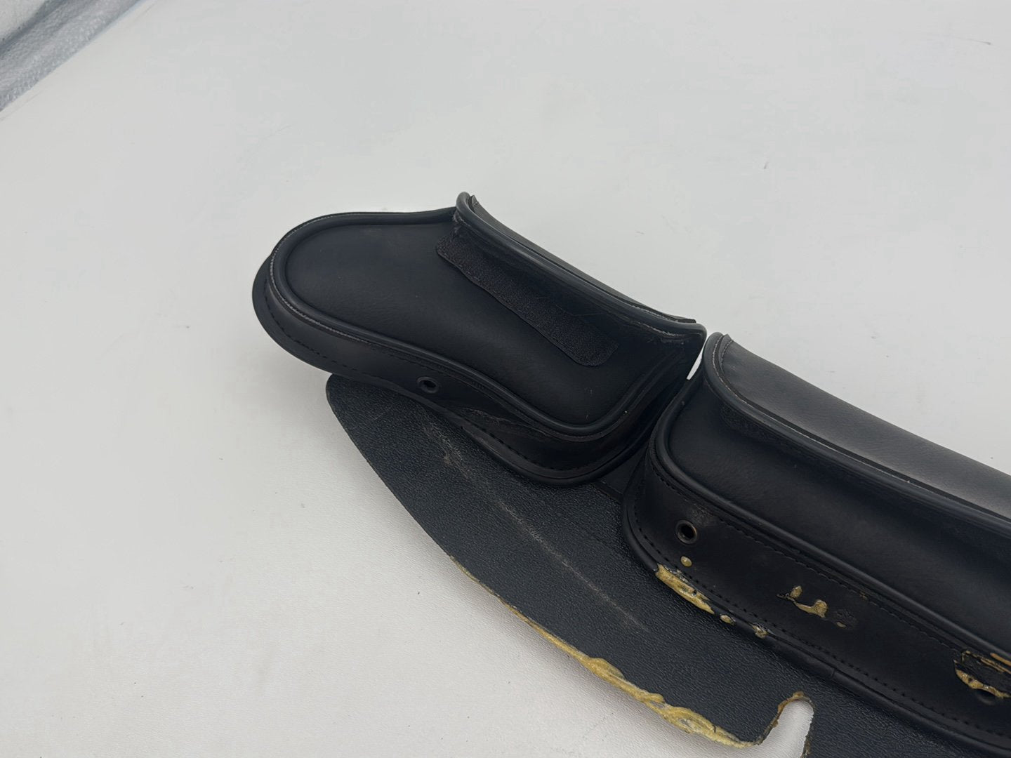 1999 - 2006 Harley-Davidson Touring Electra Glide Classic Front Onboard Tool Bag Leather Storage 58904-03