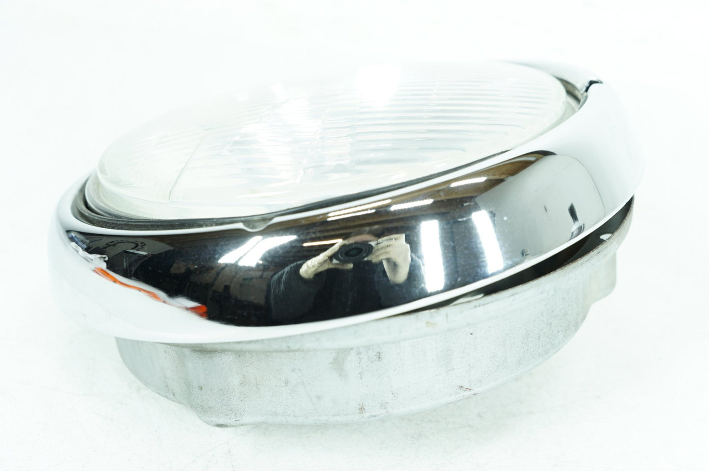 1999 - 2006 Harley-Davidson Touring Electra Glide Headlight Headlamp Head Light Halogen  	67702-81C