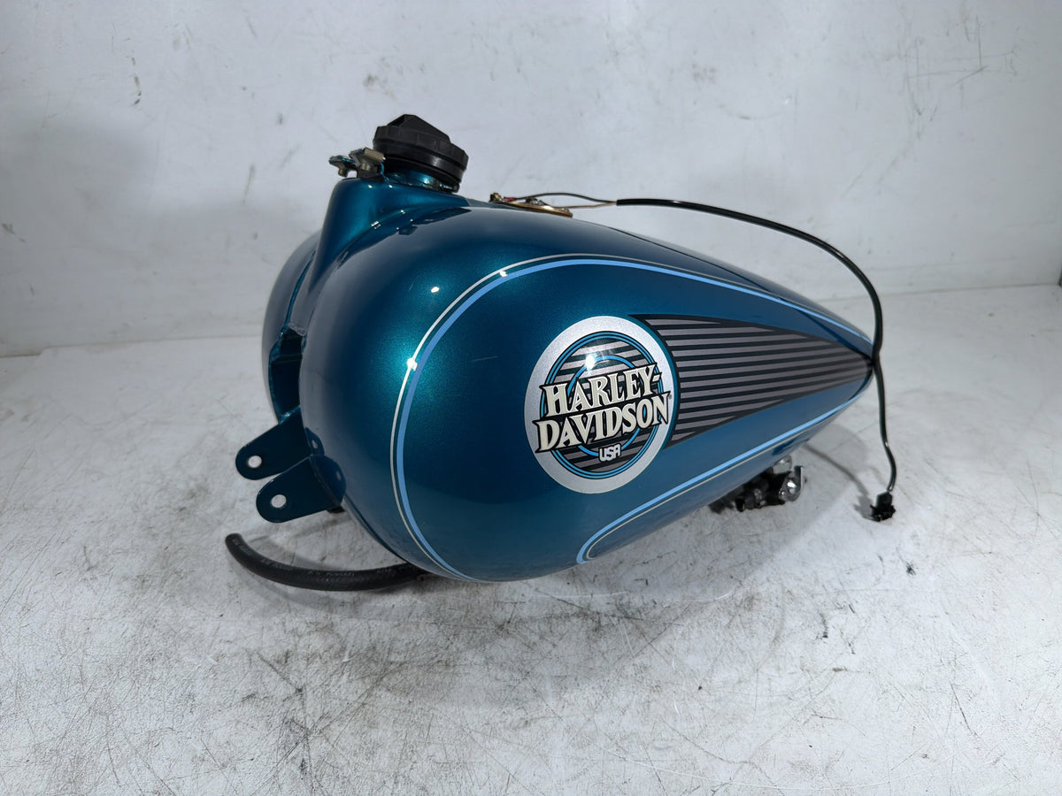 95 Harley Electra Glide Touring OEM Fuel Gas Tank Gasoline Reservoir & fuel pump