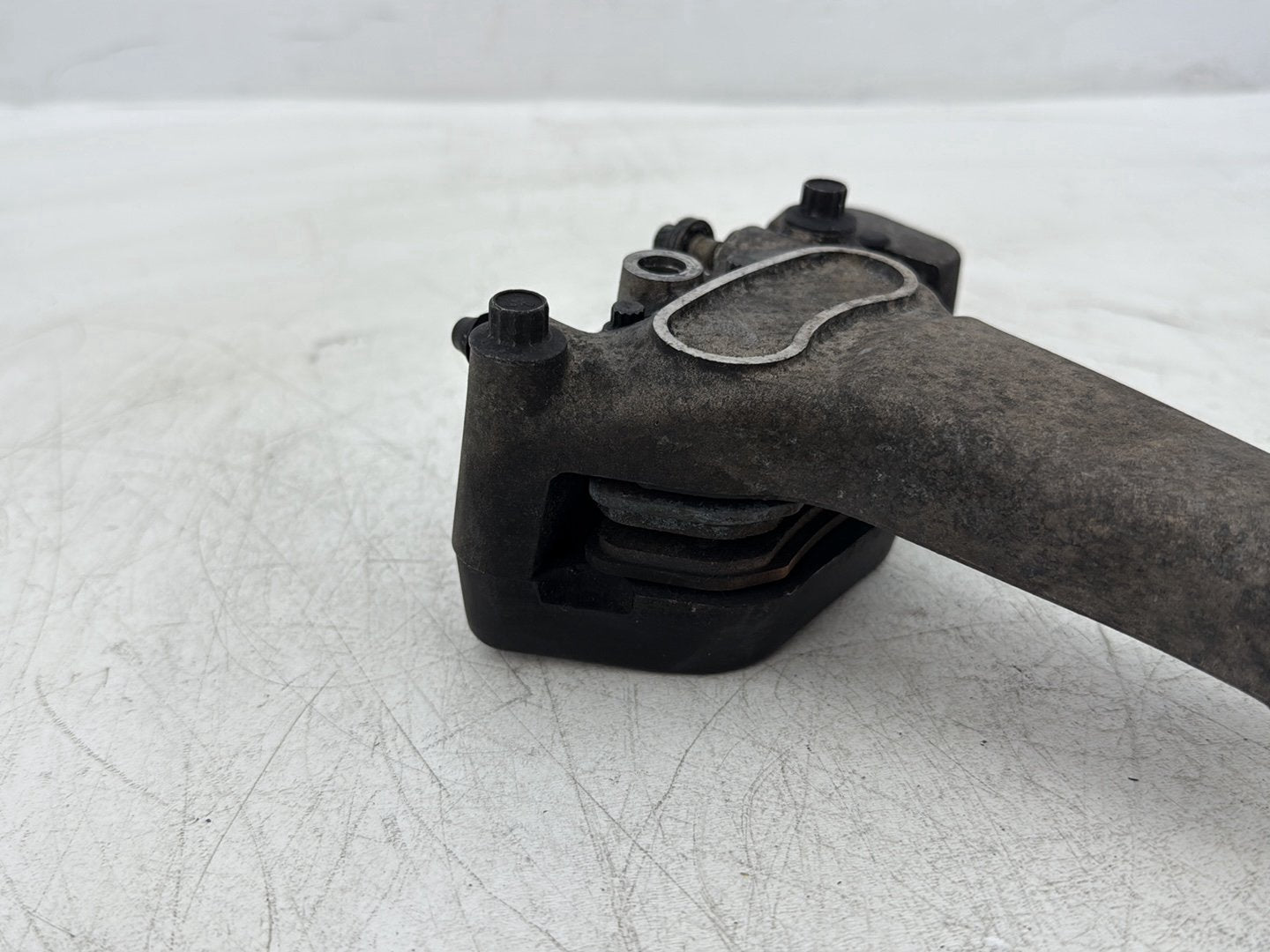 2006 Harley Electra Glide Touring Classic FLHTCI OEM Rear Back Brake Caliper