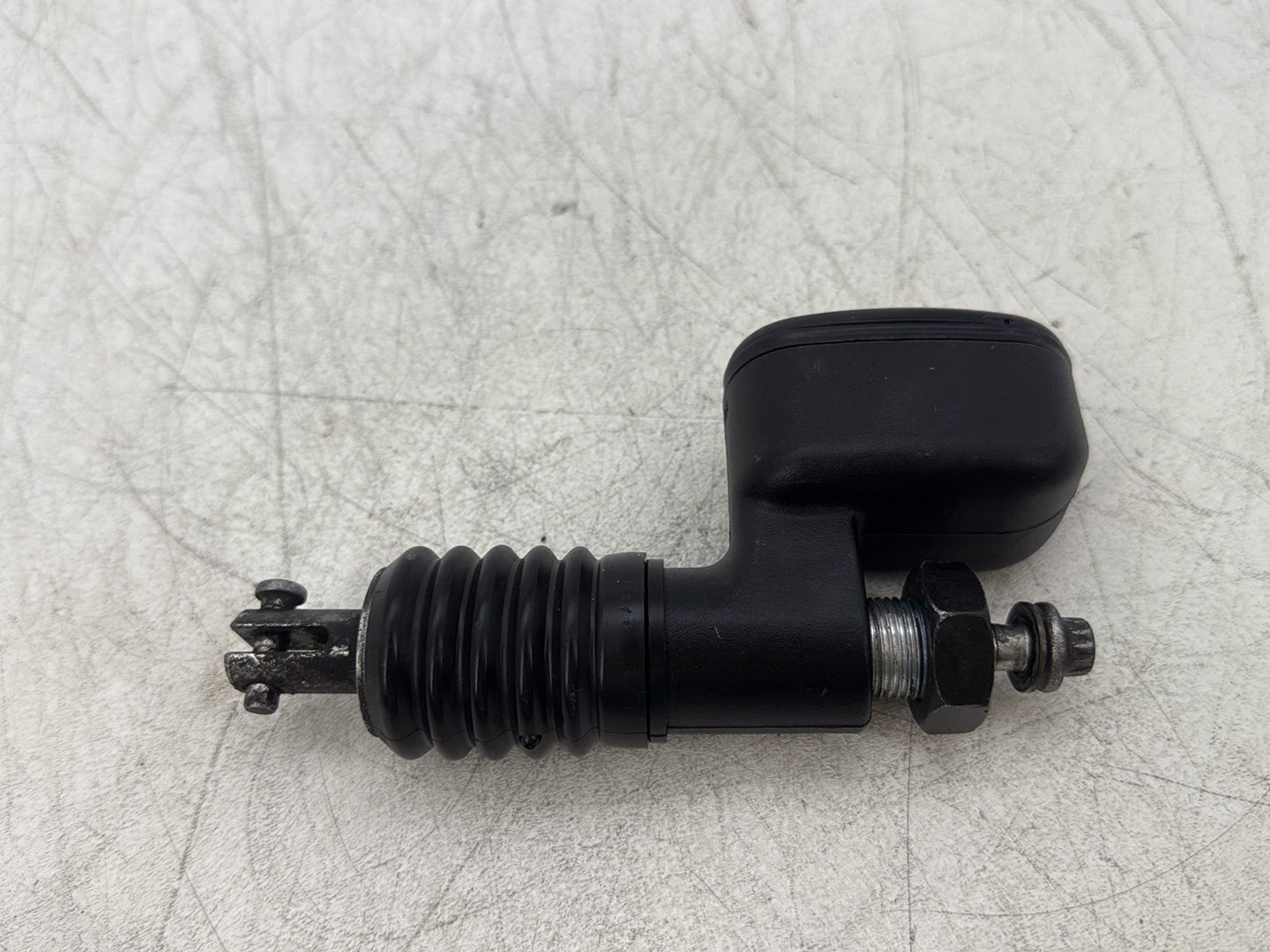 2004 Harley Road King Touring Custom FLHRSI OEM Rear Brake Master Cylinder Reservoir
