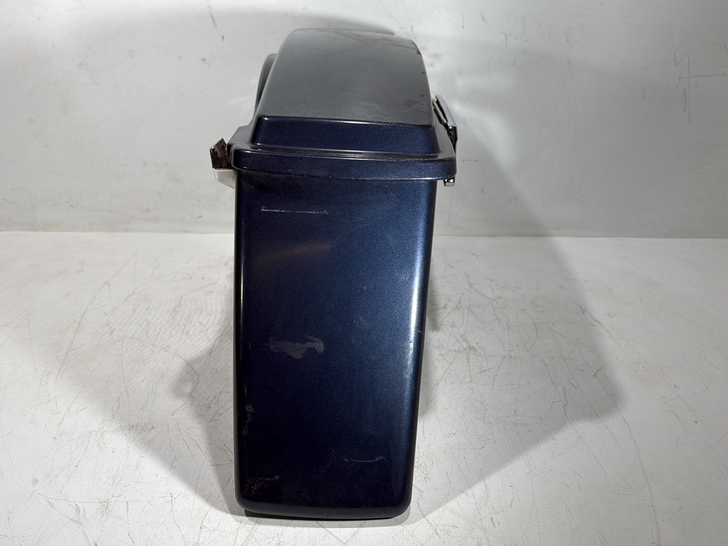 2008 Harley Road King Touring FLHR OEM Right 1 Saddlebag Luggage NO Key