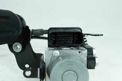 2018 - 2024 Harley-Davidson Softail Sport Glide ABS Brake Pump & Control Module 41100044C