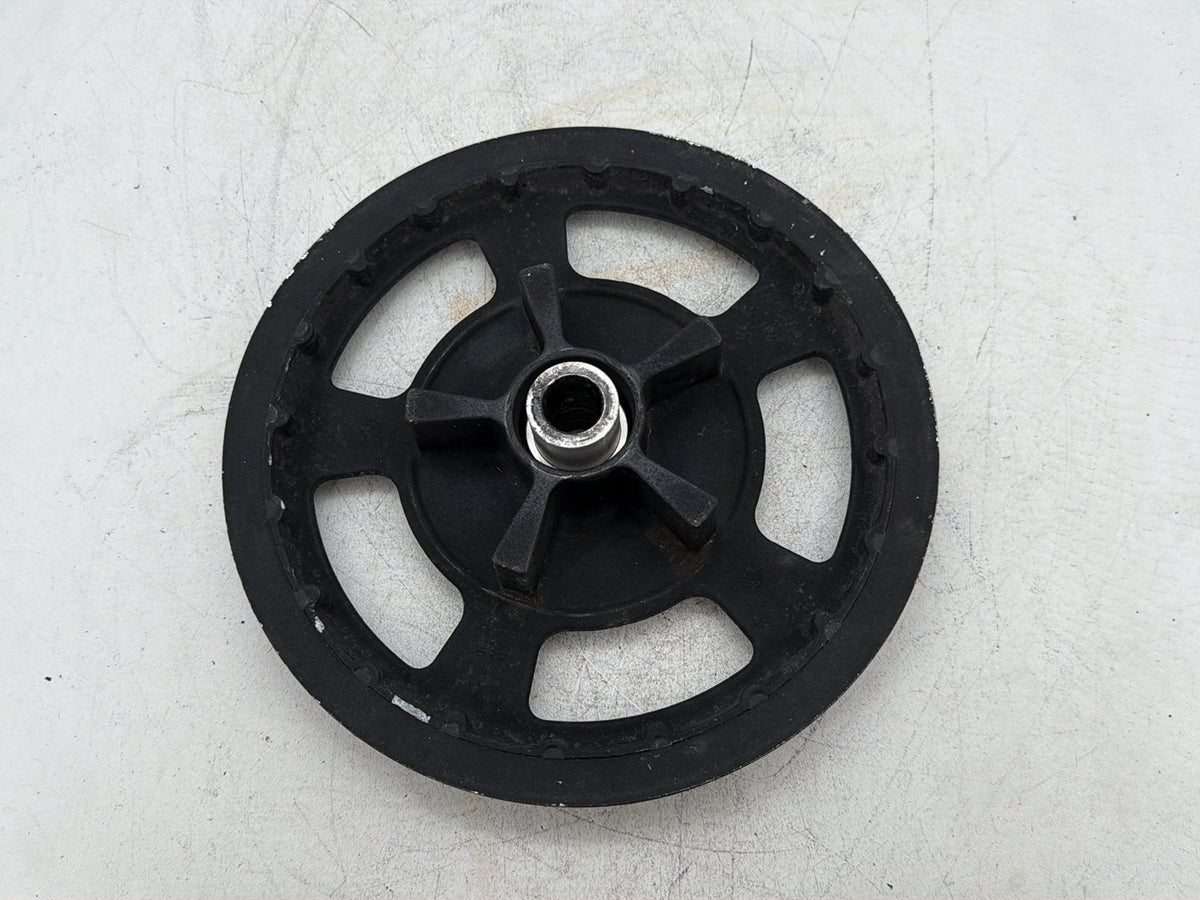 2011 Harley Street Glide Touring FLHX OEM Rear Driver Pulley Sprocket 68T 1"