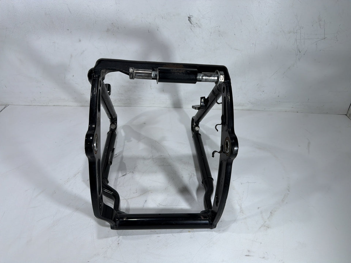 2014 Harley Softail Slim FLS OEM Rear Fork Swingarm Swing Arm