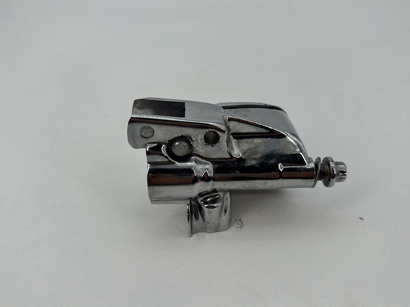1999 - 2006 Harley-Davidson Dyna Wide Glide Front Right Brake Lever Master Cylinder  	45019-96D
