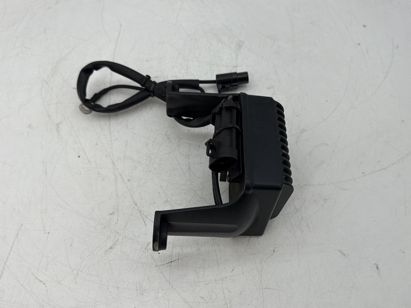 2005 Harley Touring FLHRCI Road King Classic OEM Voltage Regulator Rectifier