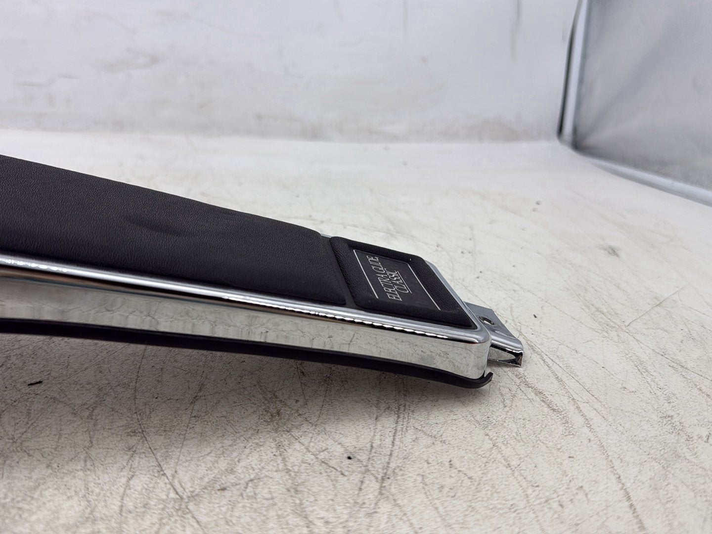 2007 Harley Touring FLHTC Electra Glide Classic OEM Fuel Gas Tank Dash Console NOKey