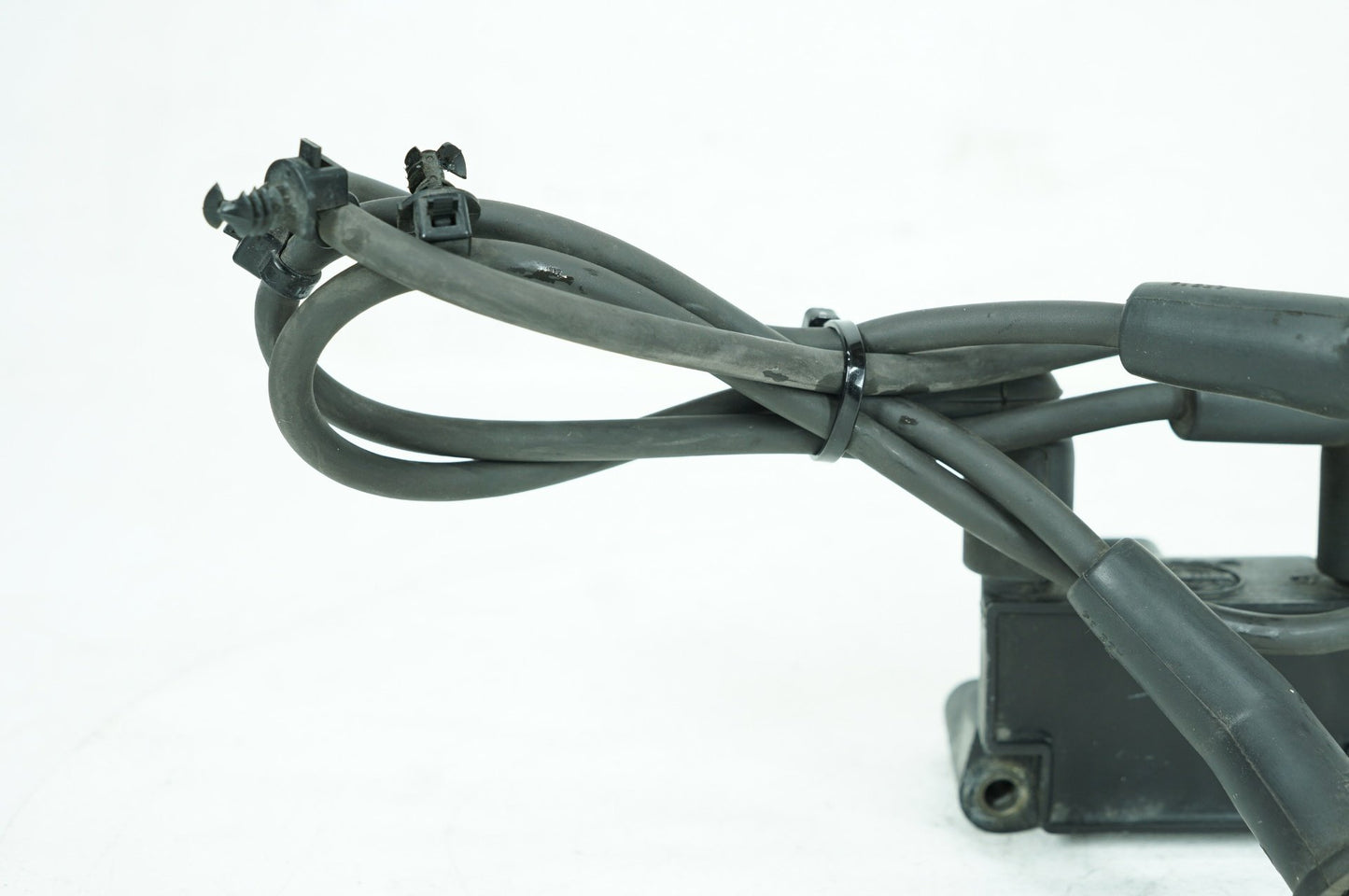 2011 - 2016 Harley-Davidson Touring Road King Classic Ignition Coil Spark Plugs Cable 31696-07A