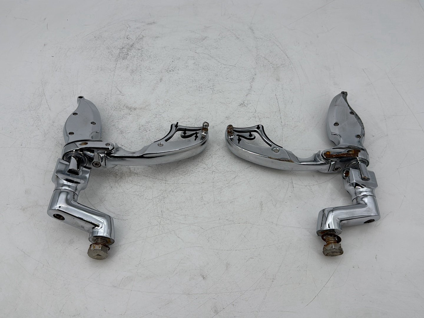 1999 - 2006 Harley-Davidson Touring Electra Glide Classic Front Right Left Highway Foot Pegs Kuryakyn