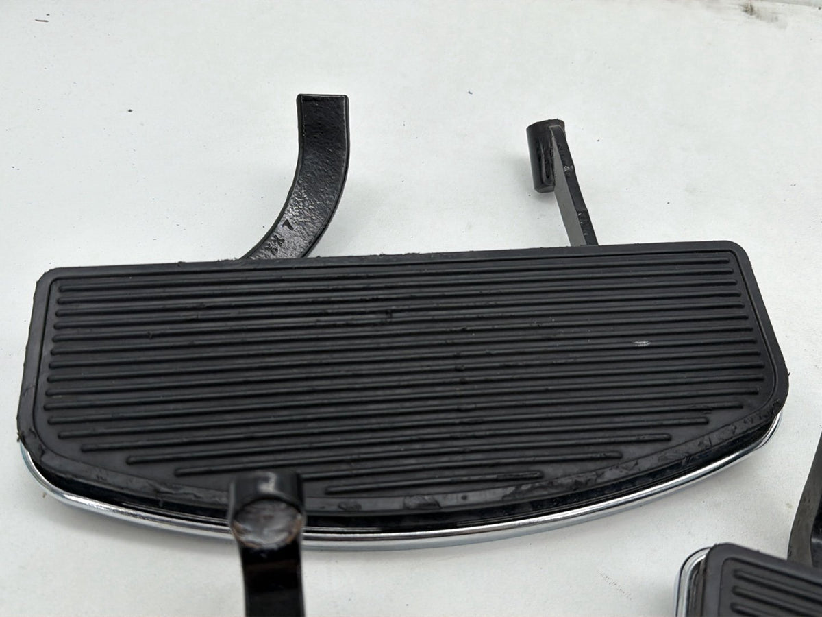 2008 Harley Electra Glide Touring Ultra FLHTCUI OEM Left Right Driver & Pass Floorboard Foot Rest