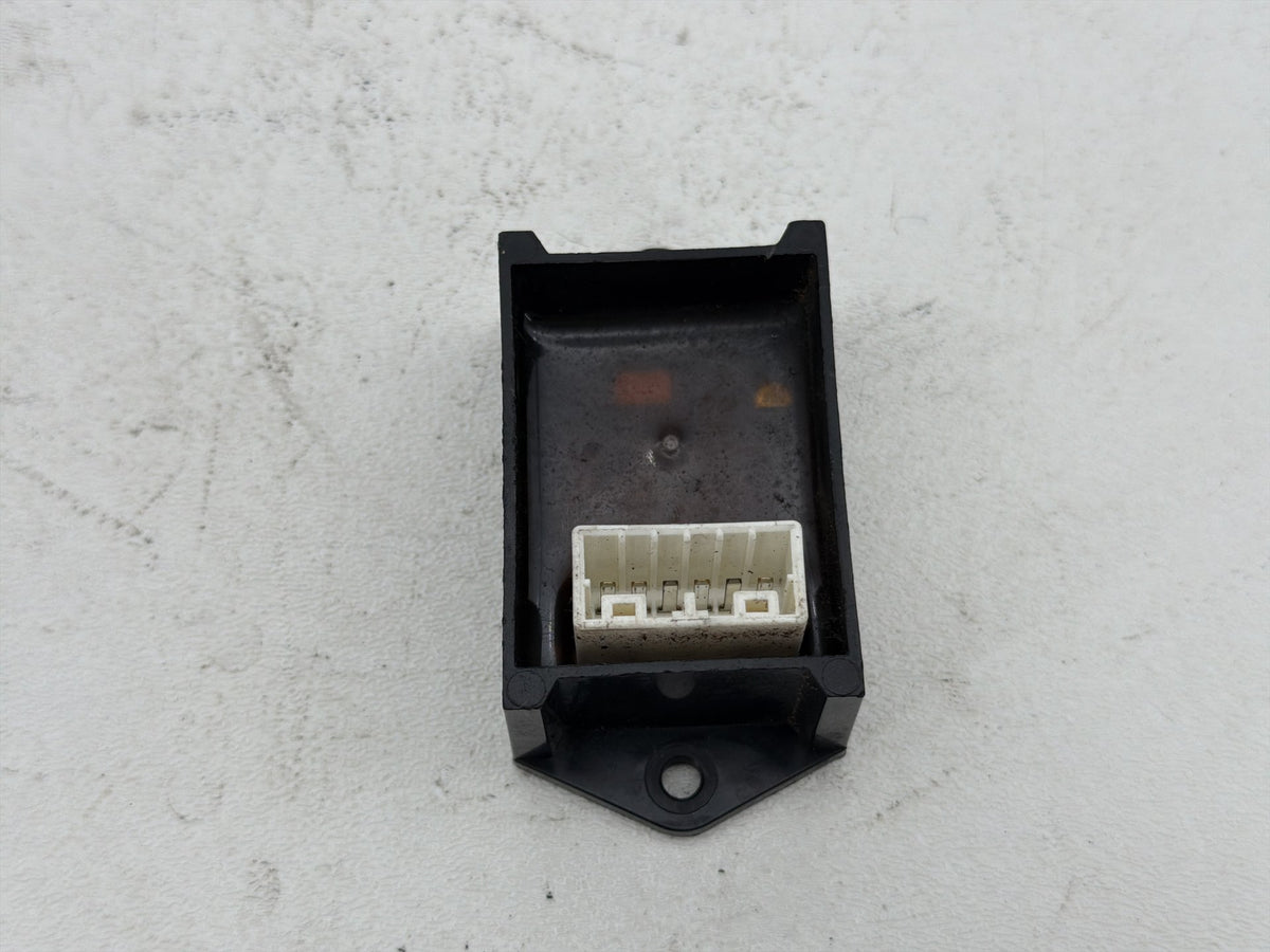 2003 Harley Electra Touring Ultra OEM Fuel Gas Pump Sensor Relay Module 68620-96