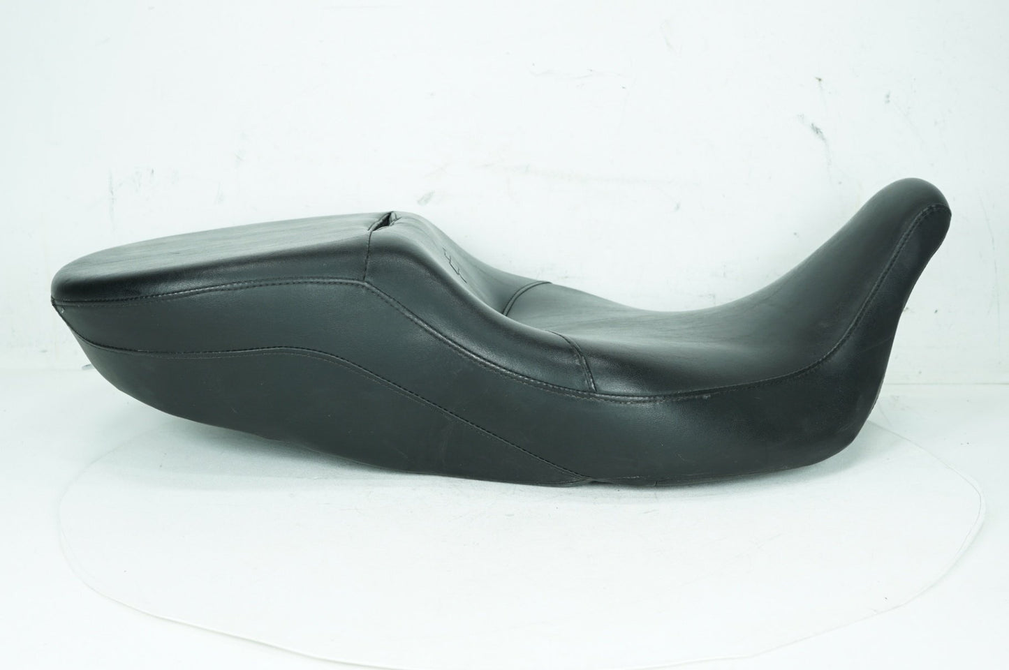 2008 - 2016 Harley-Davidson Touring Street Glide Passenger Rider Driver Seat Saddle 52320-11