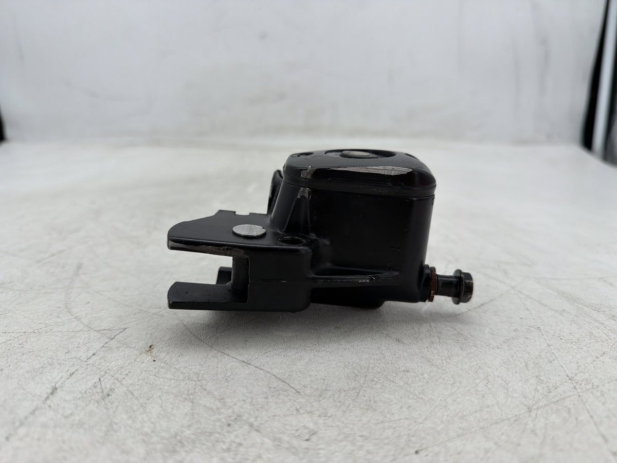 01 Harley Fat Boy Softail OEM Front Brake Master Cylinder Reservoir SCRATCHED