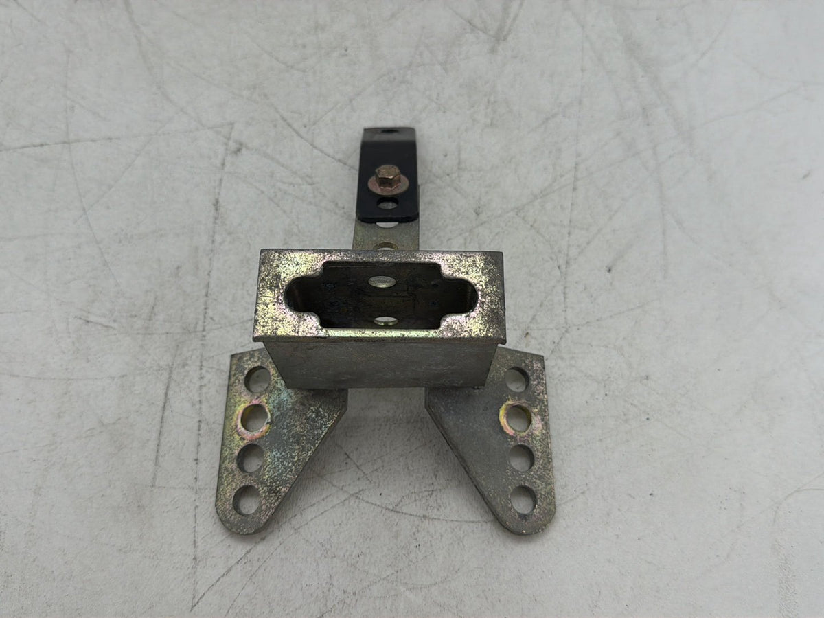2006 Harley Electra Glide Touring Ultra FLHTCUI OEM Driver Rider Backrest Bracket Mount 52589-09A